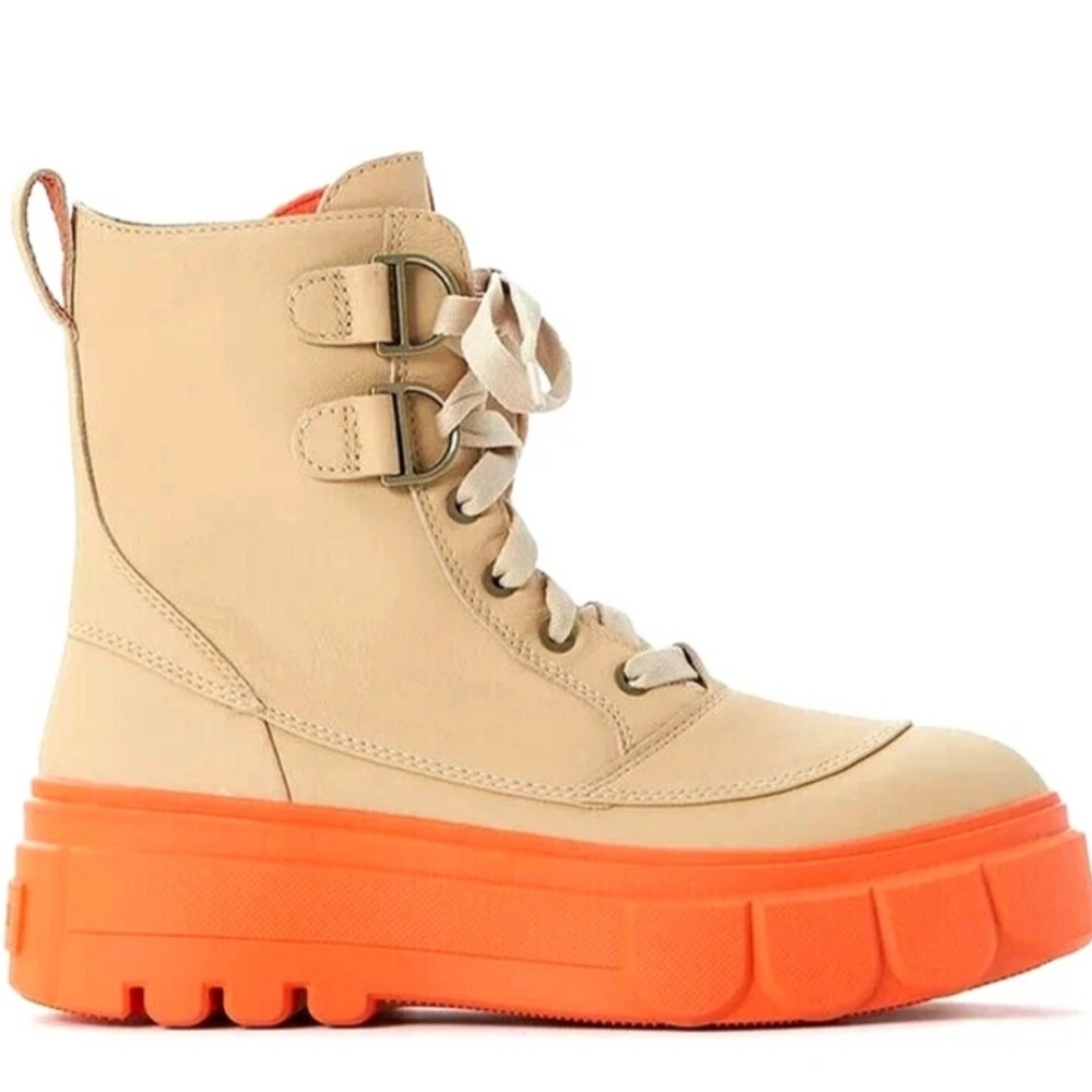 Sorel Women's Lace-Up Cream and Orange Boots Size 7.5. - Picture 2 of 12